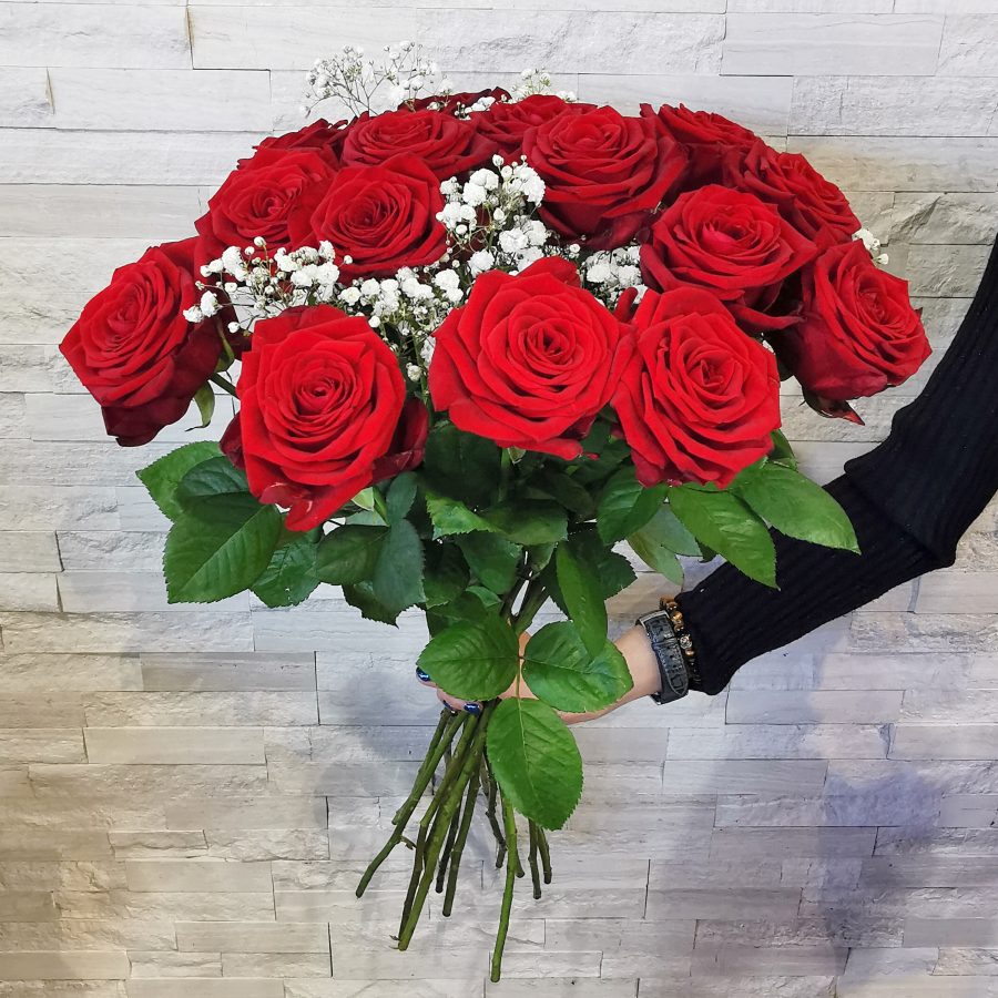 Bouquet de GRANDES roses ROUGES ET BLANCHES et FEUILLAGE - Livraison  Toulouse - Calypso Fleurs
